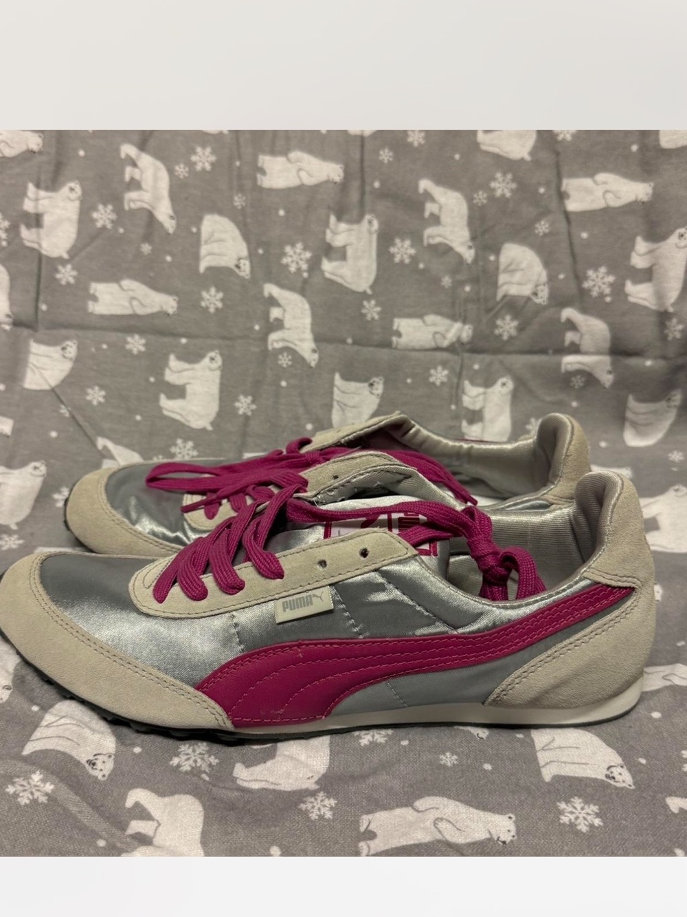 BRAND NEW Puma Silver with Fuchsia Accent Sneakers Women’s Size 9.5